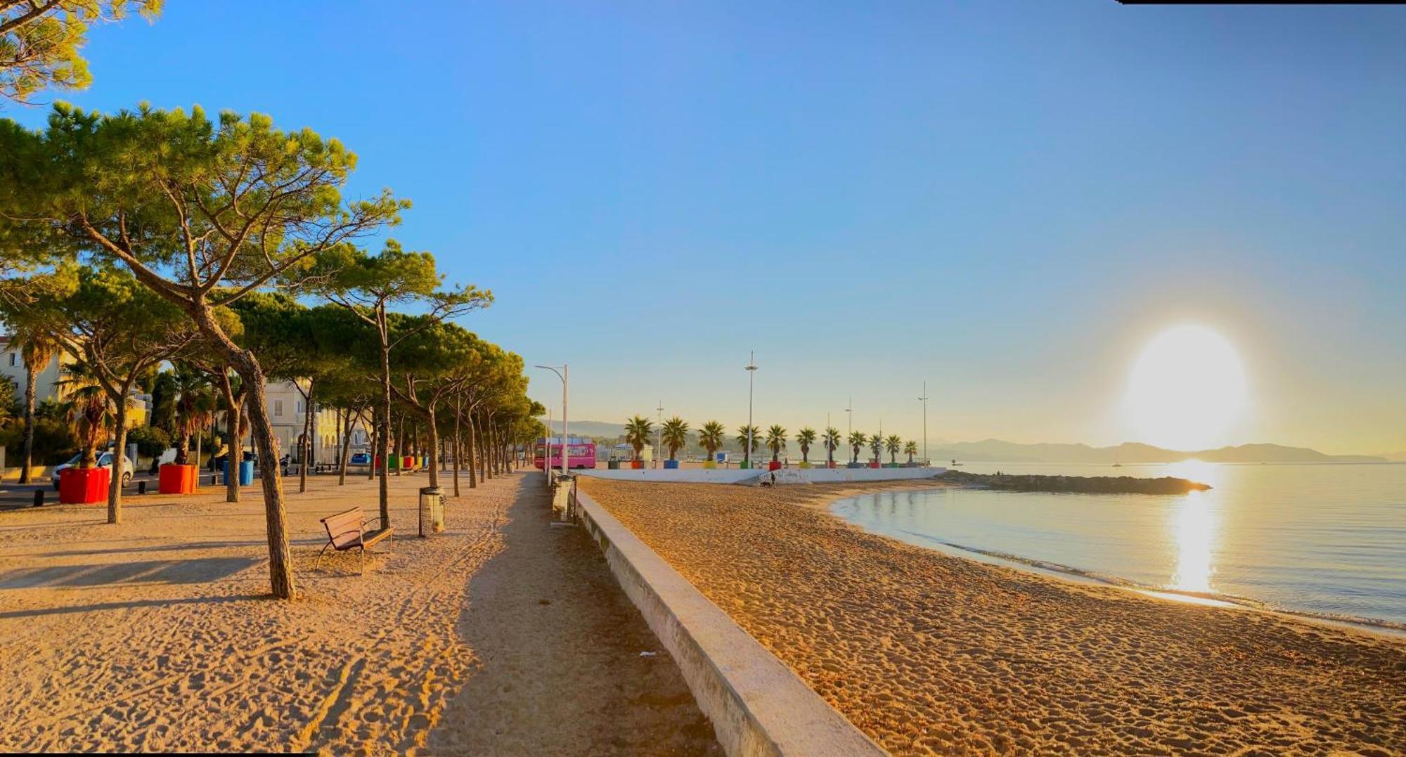 Blue Summer Vibes Appartment For 4P, Ac, Parking, Beachfront, Spa Access -5 La Ciotat Ngoại thất bức ảnh